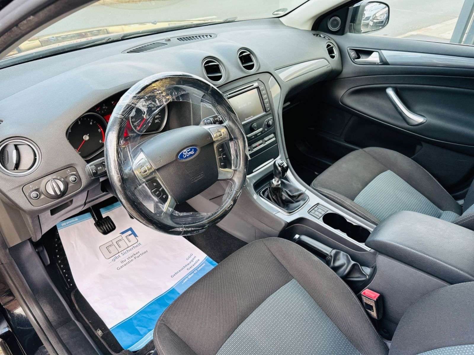 Ford Mondeo Turnier*Business Edition*SHZ*KLIMA*Navi* Bild 10