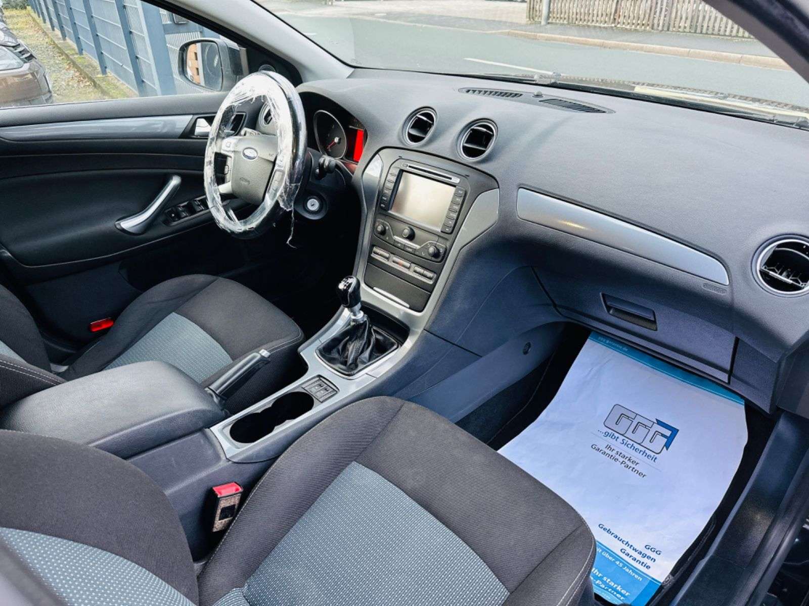 Ford Mondeo Turnier*Business Edition*SHZ*KLIMA*Navi* Bild 14