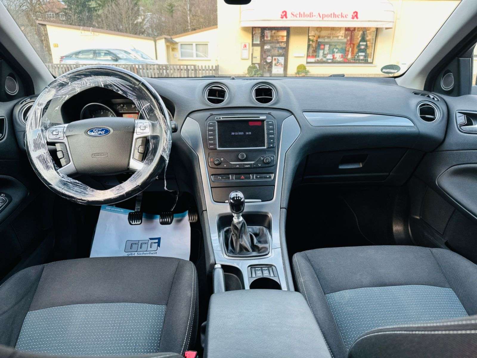 Ford Mondeo Turnier*Business Edition*SHZ*KLIMA*Navi* Bild 15