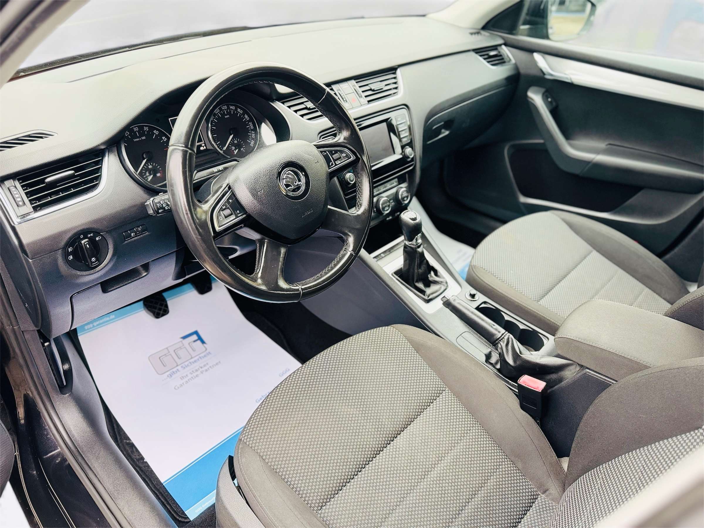 Skoda Octavia Combi Ambition*1.6TDI*Navi*Tempo*SHZ*PDC*AHK* Bild 9