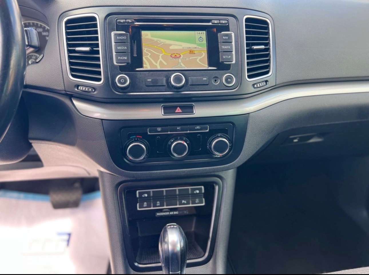 Volkswagen Sharan 2.0 TDI Comfortline* BMT*Klima*Navi*AHK*TÜV-NEU Bild 12