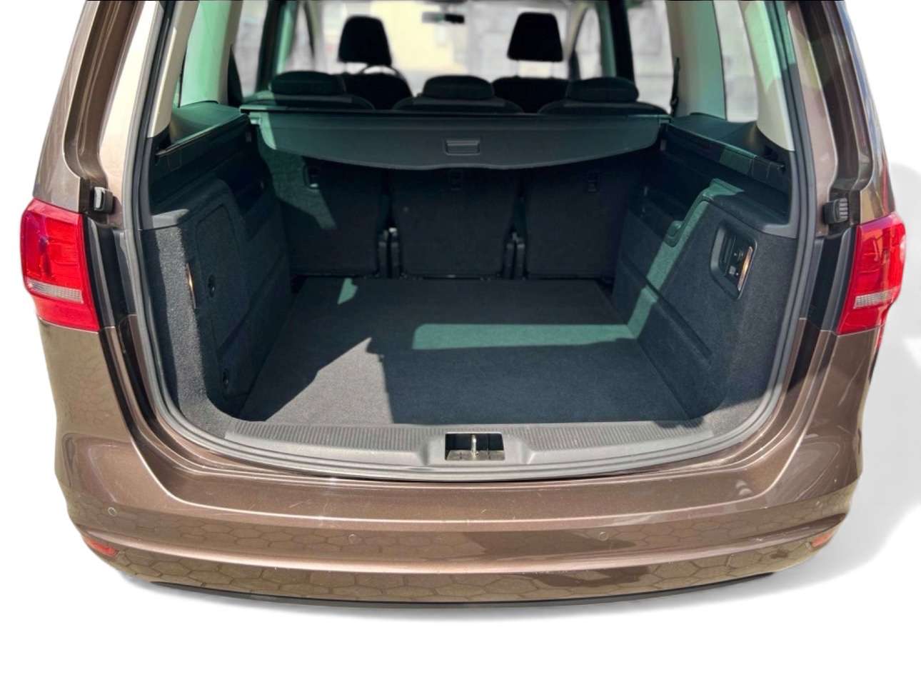 Volkswagen Sharan 2.0 TDI Comfortline* BMT*Klima*Navi*AHK*TÜV-NEU Bild 18