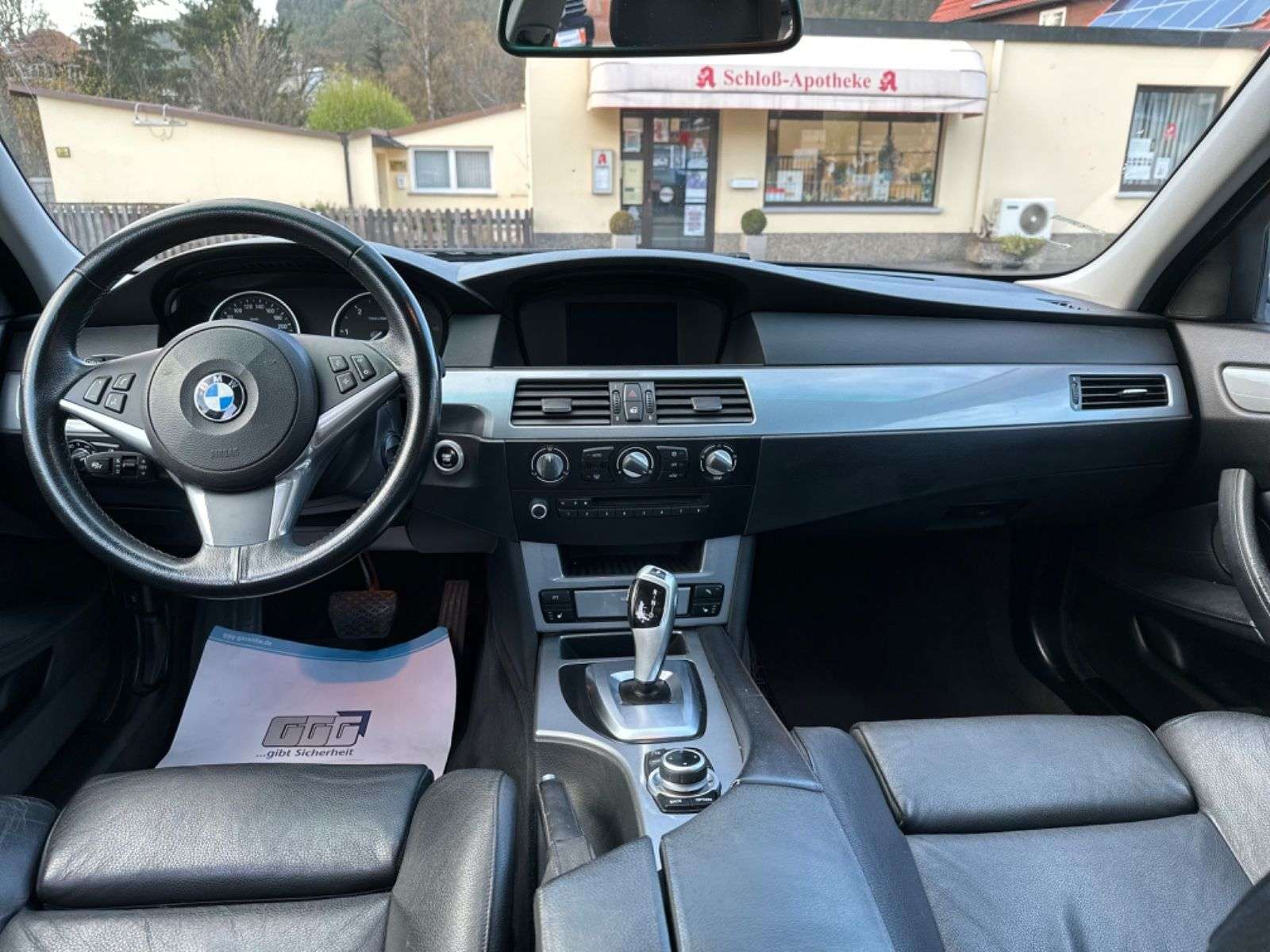 BMW 525 E60 525d NAVI*PDC*TEMPO*AHK* Bild 12