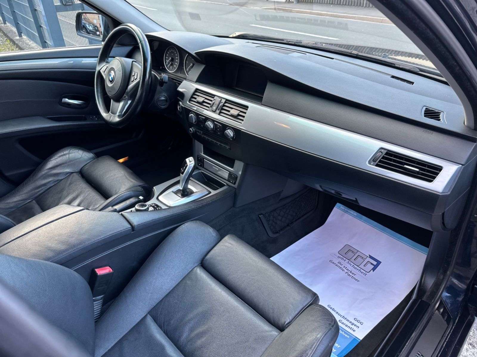 BMW 525 E60 525d NAVI*PDC*TEMPO*AHK* Bild 13